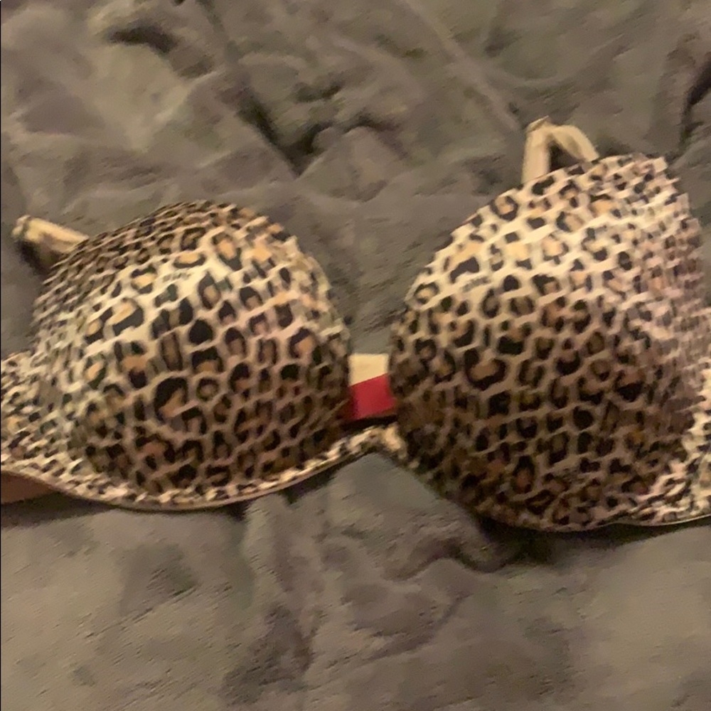 Pink Victoria’s Secret bra
